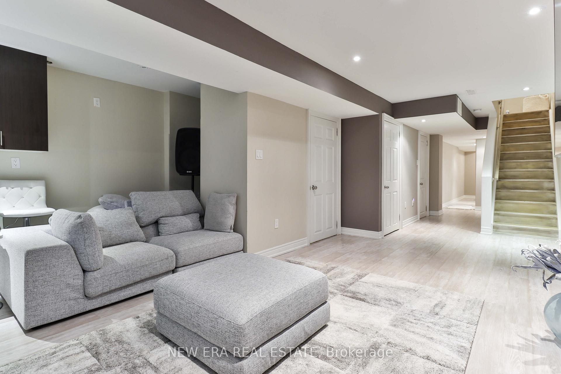 Photo 63 of 5 Sibella Way, Vaughan, Vellore Village — HOMEH