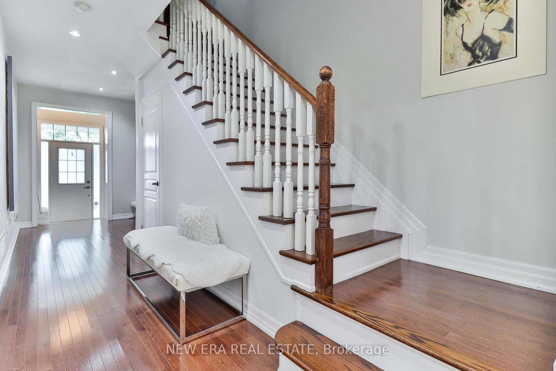 Photo 24 of 5 Sibella Way, Vaughan, Vellore Village — HOMEH