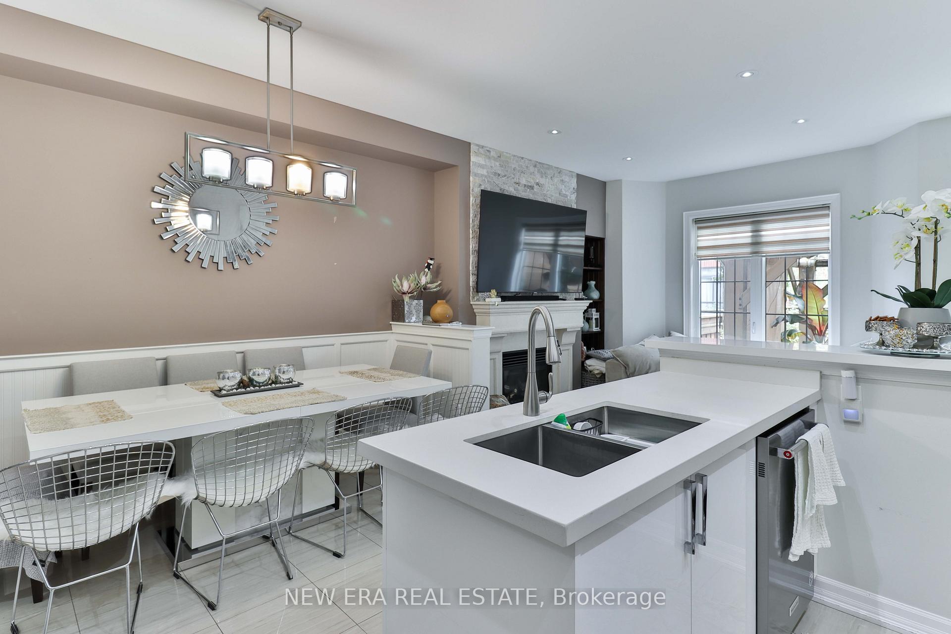 Photo 33 of 5 Sibella Way, Vaughan, Vellore Village — HOMEH