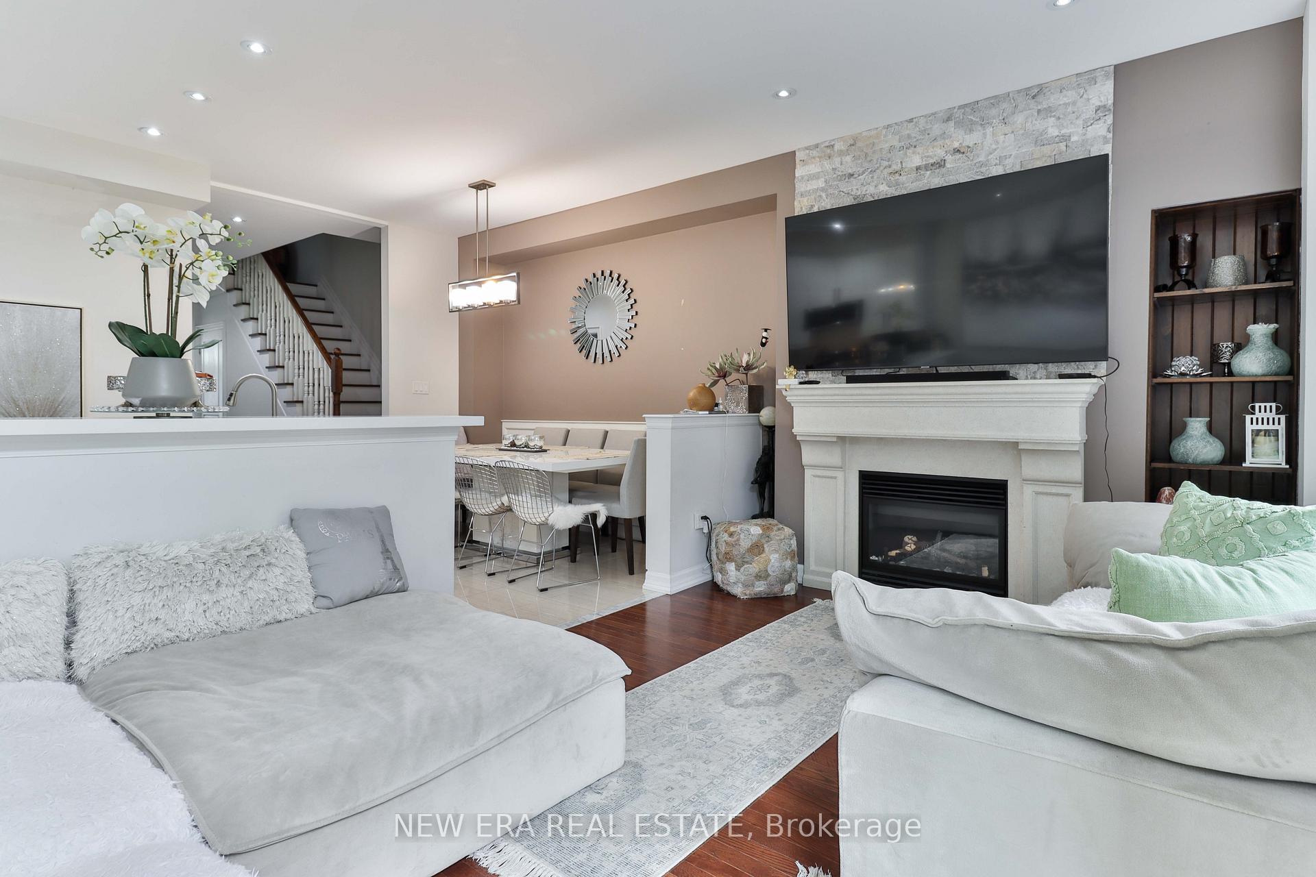 Photo 35 of 5 Sibella Way, Vaughan, Vellore Village — HOMEH