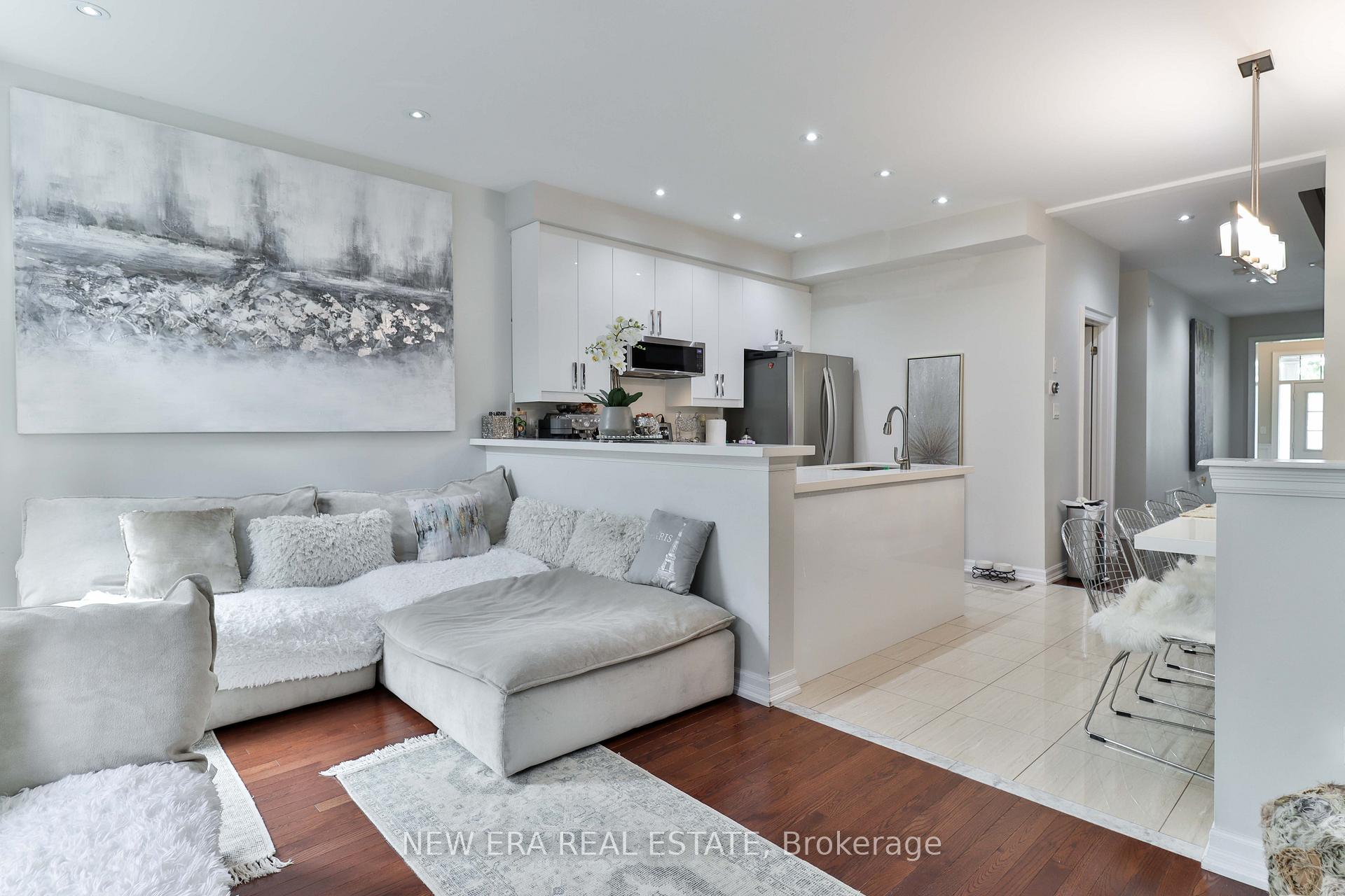 Photo 36 of 5 Sibella Way, Vaughan, Vellore Village — HOMEH