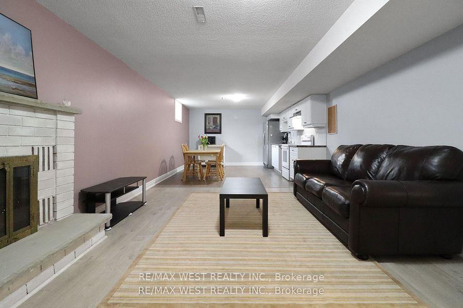 Photo 5 of 19 Radenhurst Crescent, Barrie, Grove East — HOMEH