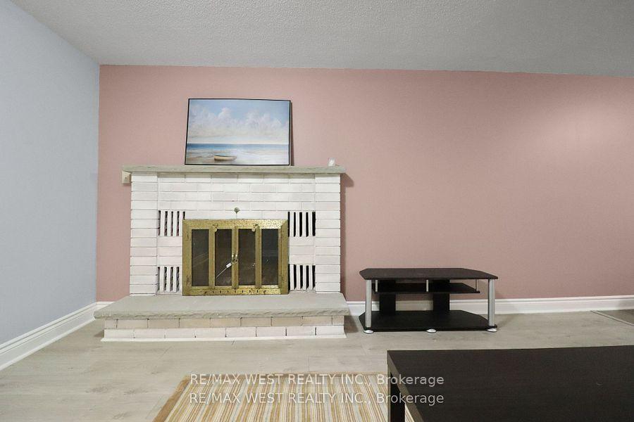Photo 6 of 19 Radenhurst Crescent, Barrie, Grove East — HOMEH