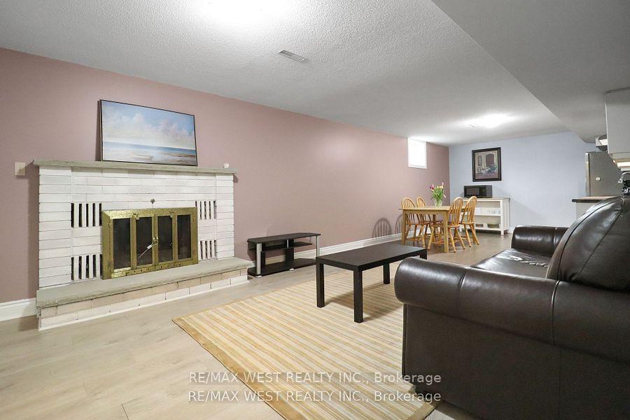 Photo 9 of 19 Radenhurst Crescent, Barrie, Grove East — HOMEH