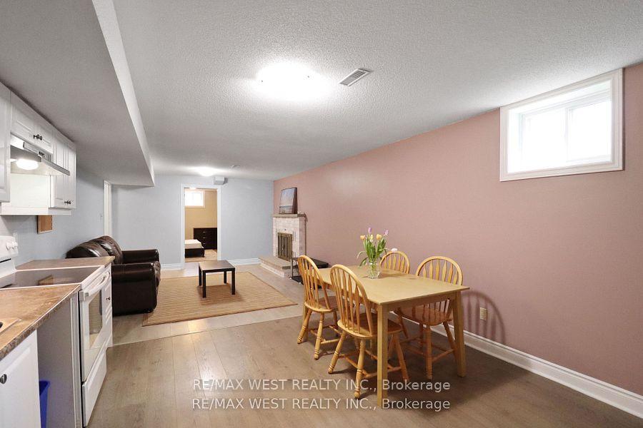 Photo 11 of 19 Radenhurst Crescent, Barrie, Grove East — HOMEH