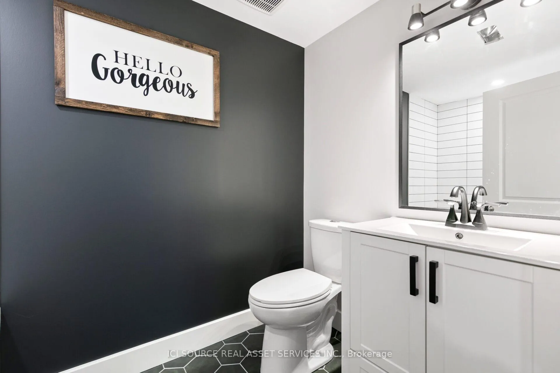 Photo 8 of Unit 2, 2207 Turner Road, Windsor — HOMEH