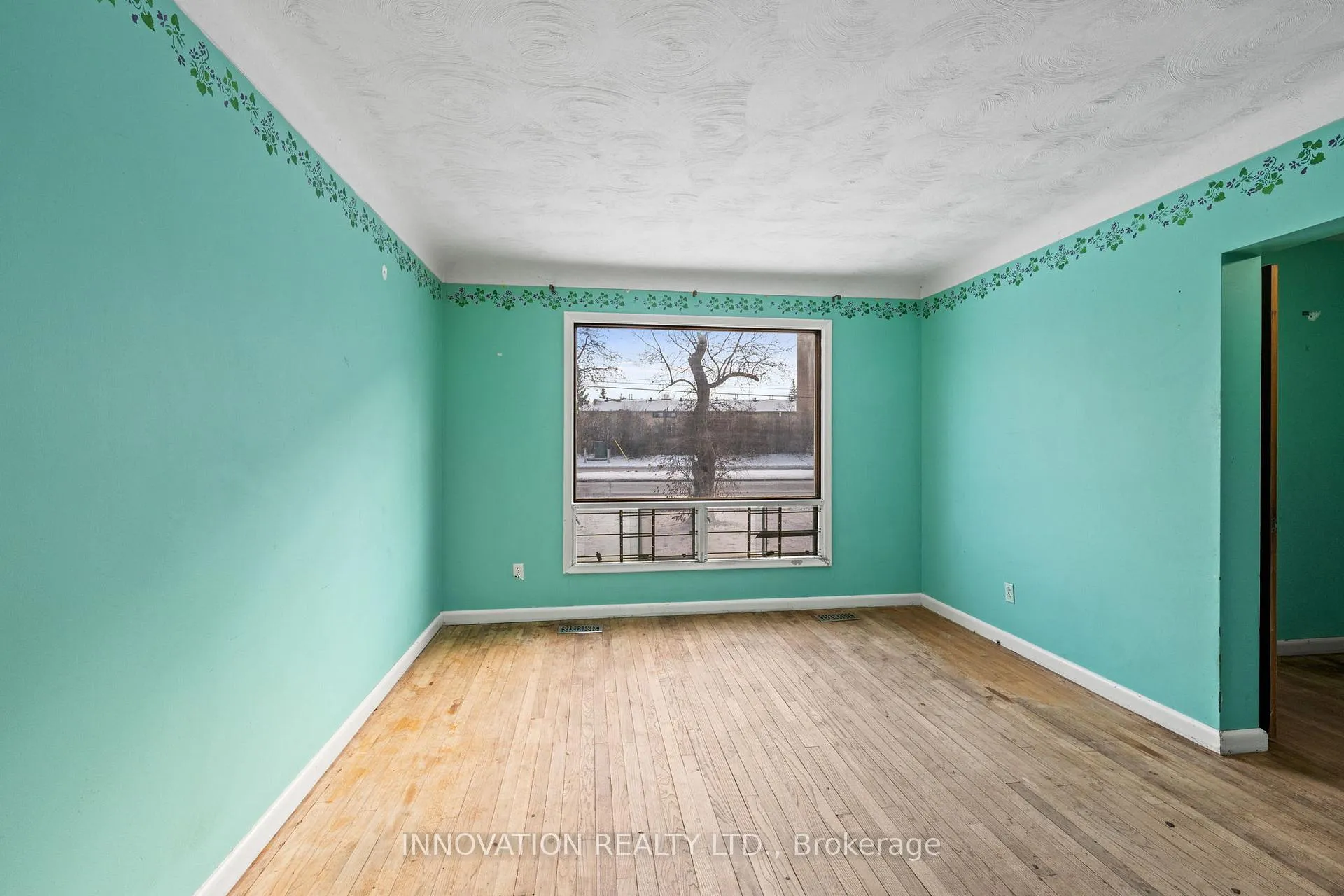 Photo 8 of 1751 Baseline Road, Ottawa, Bel Air Heights — HOMEH
