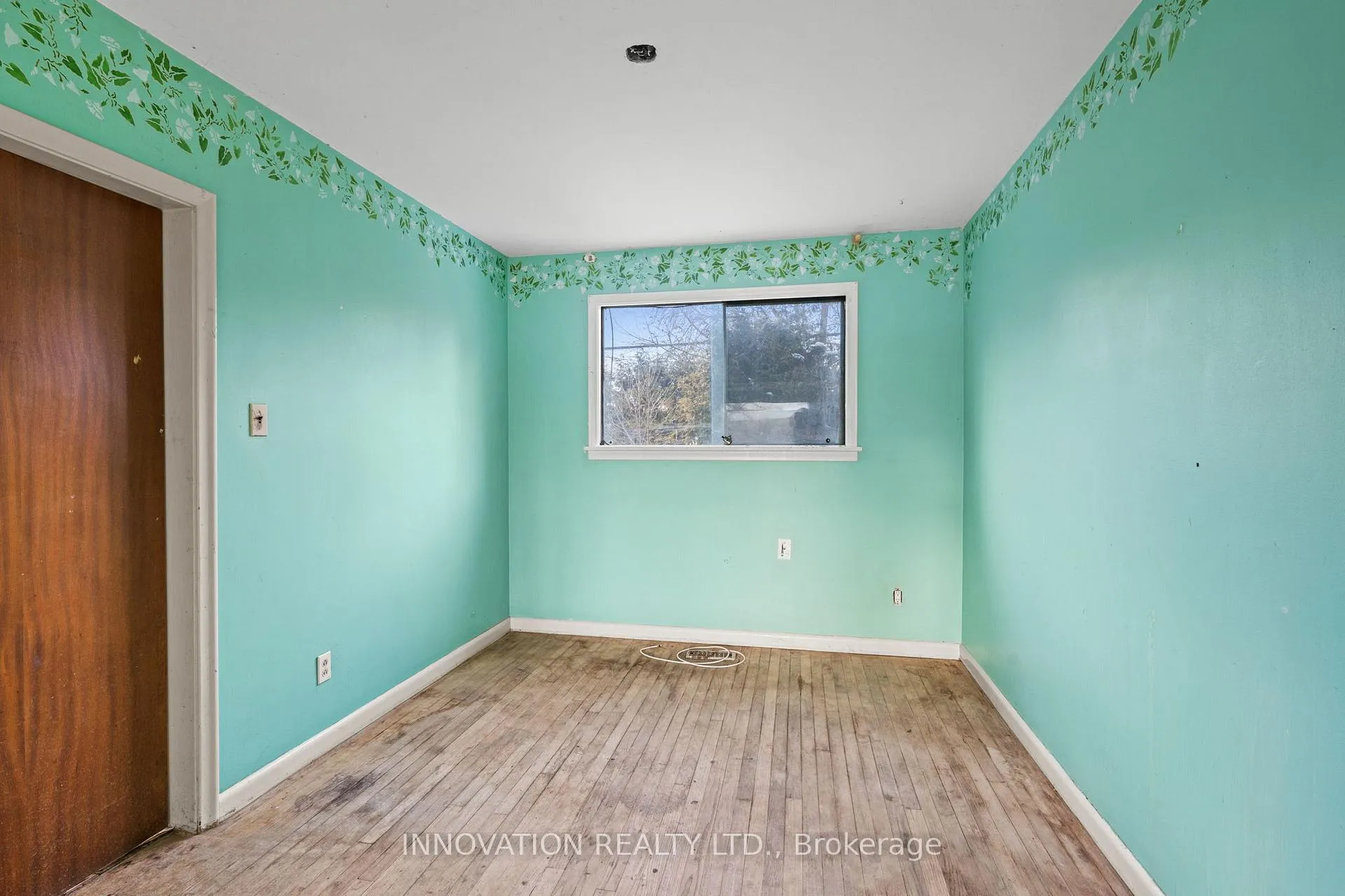 Photo 12 of 1751 Baseline Road, Ottawa, Bel Air Heights — HOMEH