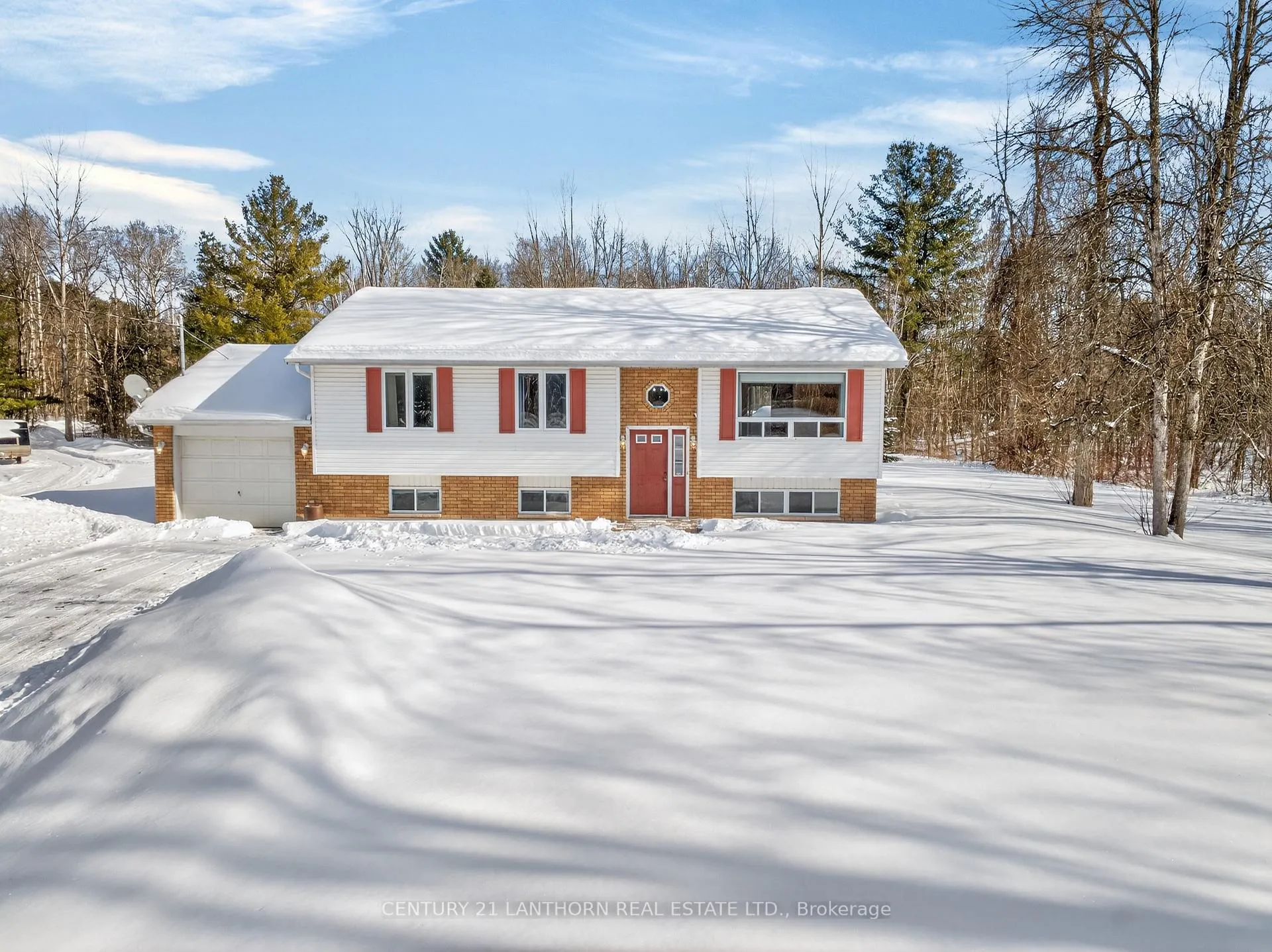 Photo 1 of 8502 62 Highway, Belleville, Thurlow Ward — HOMEH