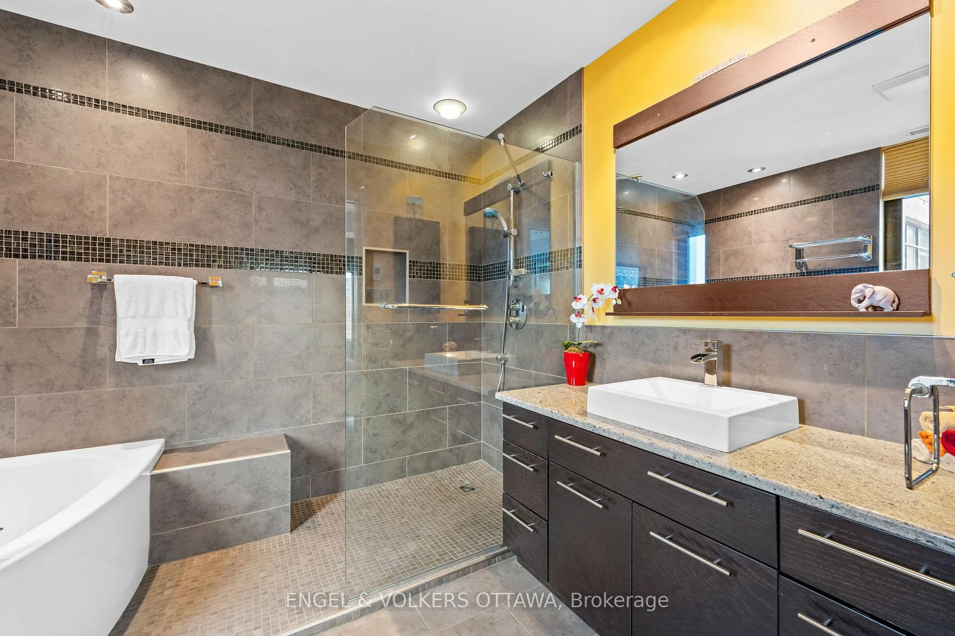 Photo 33 of Unit 703, 374 Cooper Street, Ottawa, Ottawa Centre — HOMEH