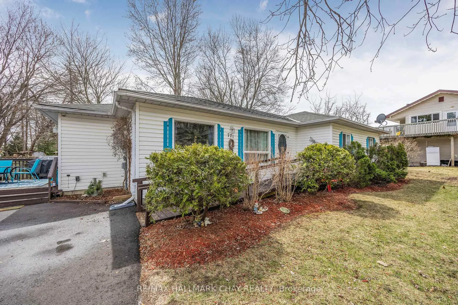 Photo 5 of 771 Roberts Road, Innisfil, Alcona — HOMEH