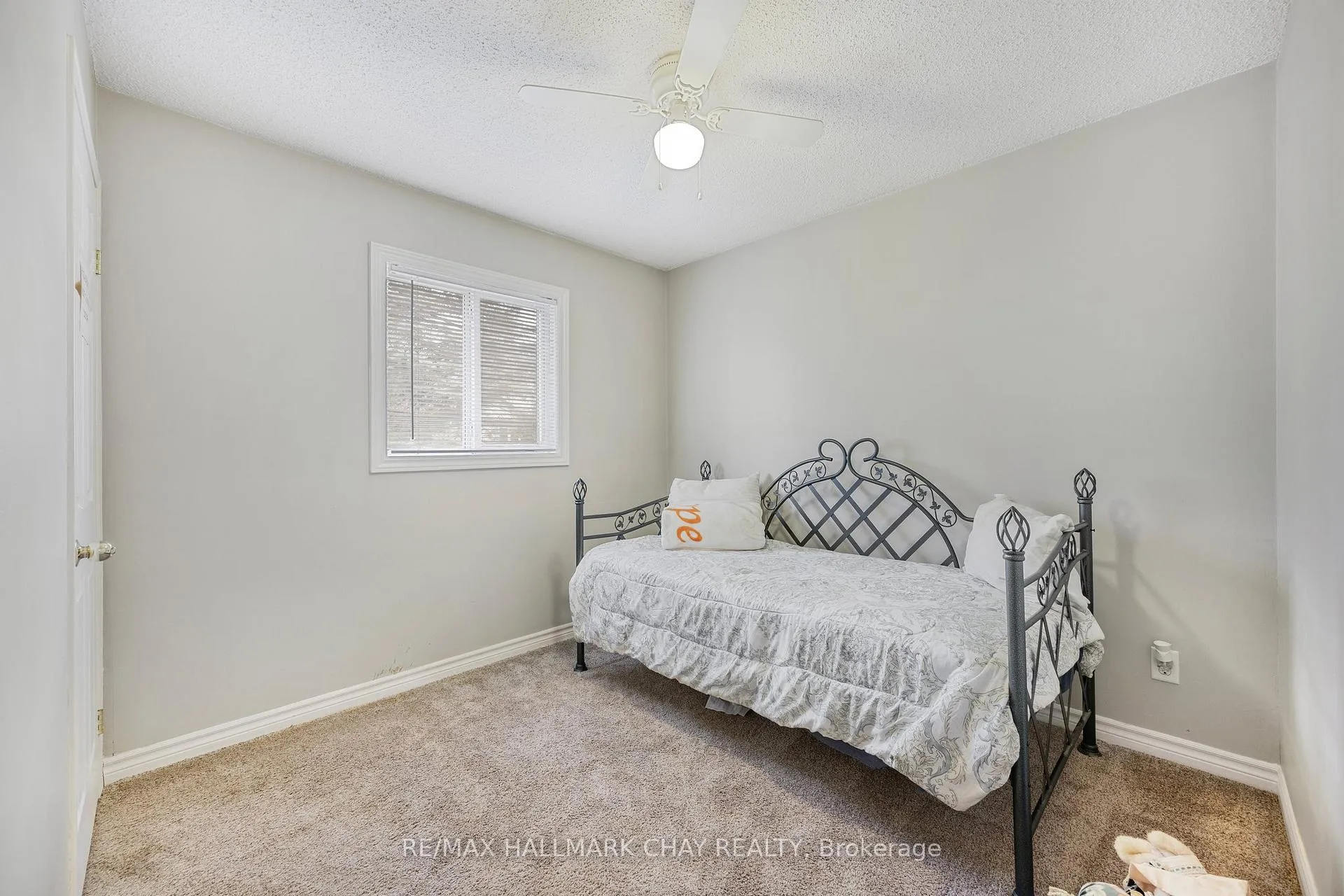 Photo 12 of 771 Roberts Road, Innisfil, Alcona — HOMEH
