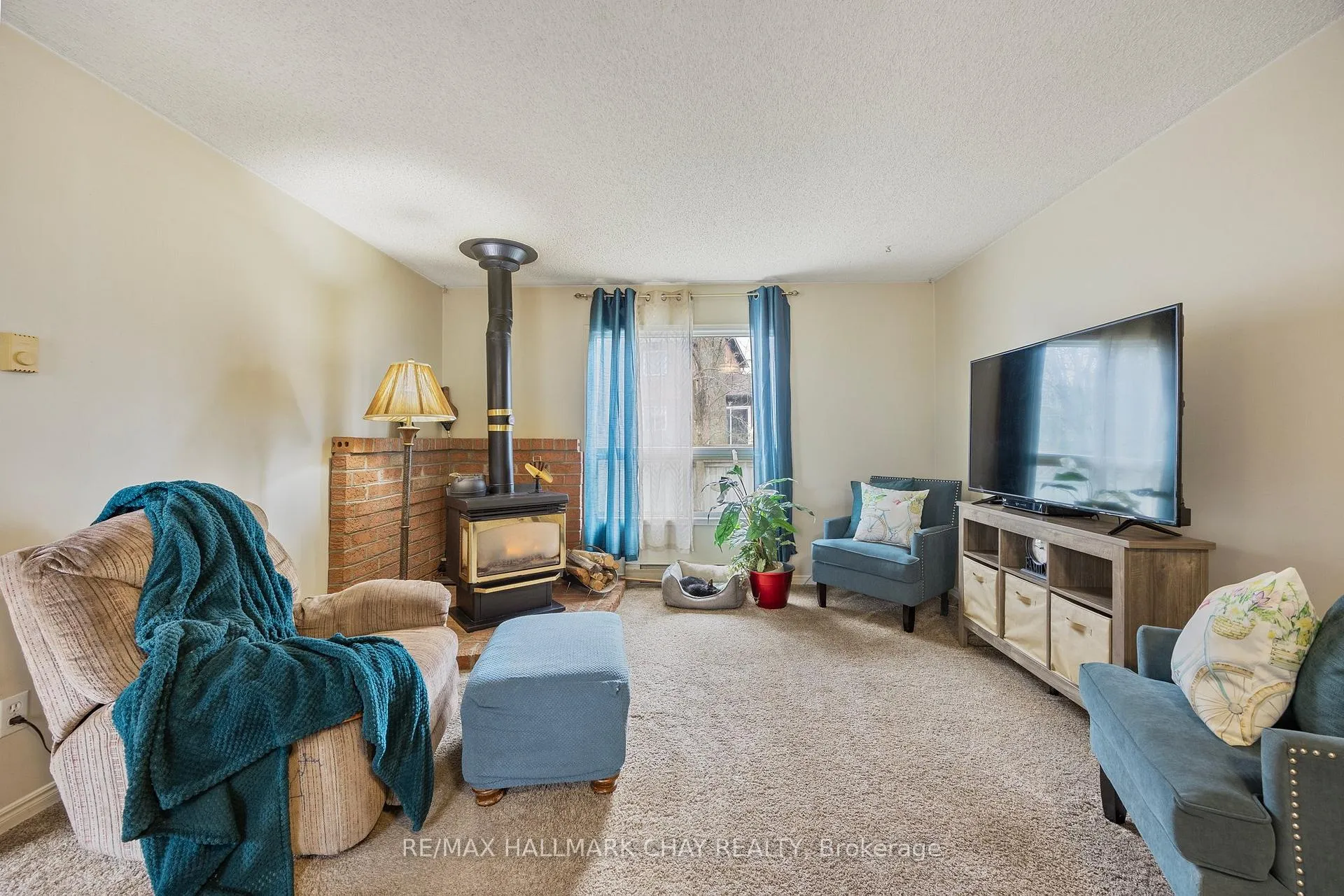 Photo 16 of 771 Roberts Road, Innisfil, Alcona — HOMEH
