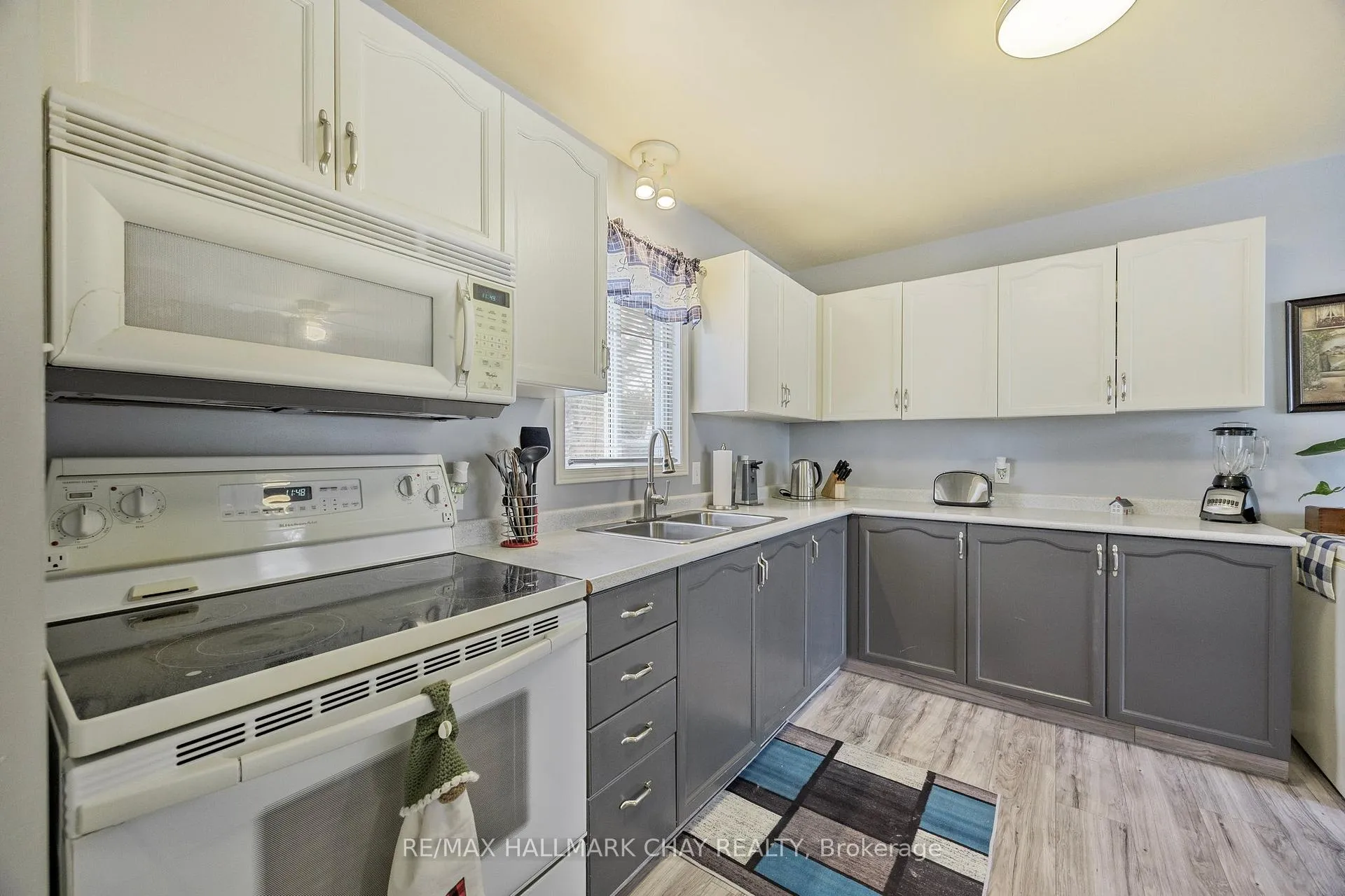Photo 25 of 771 Roberts Road, Innisfil, Alcona — HOMEH