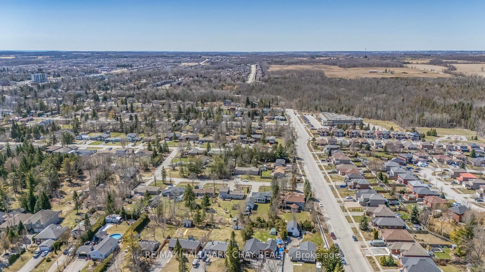 Photo 43 of 771 Roberts Road, Innisfil, Alcona — HOMEH