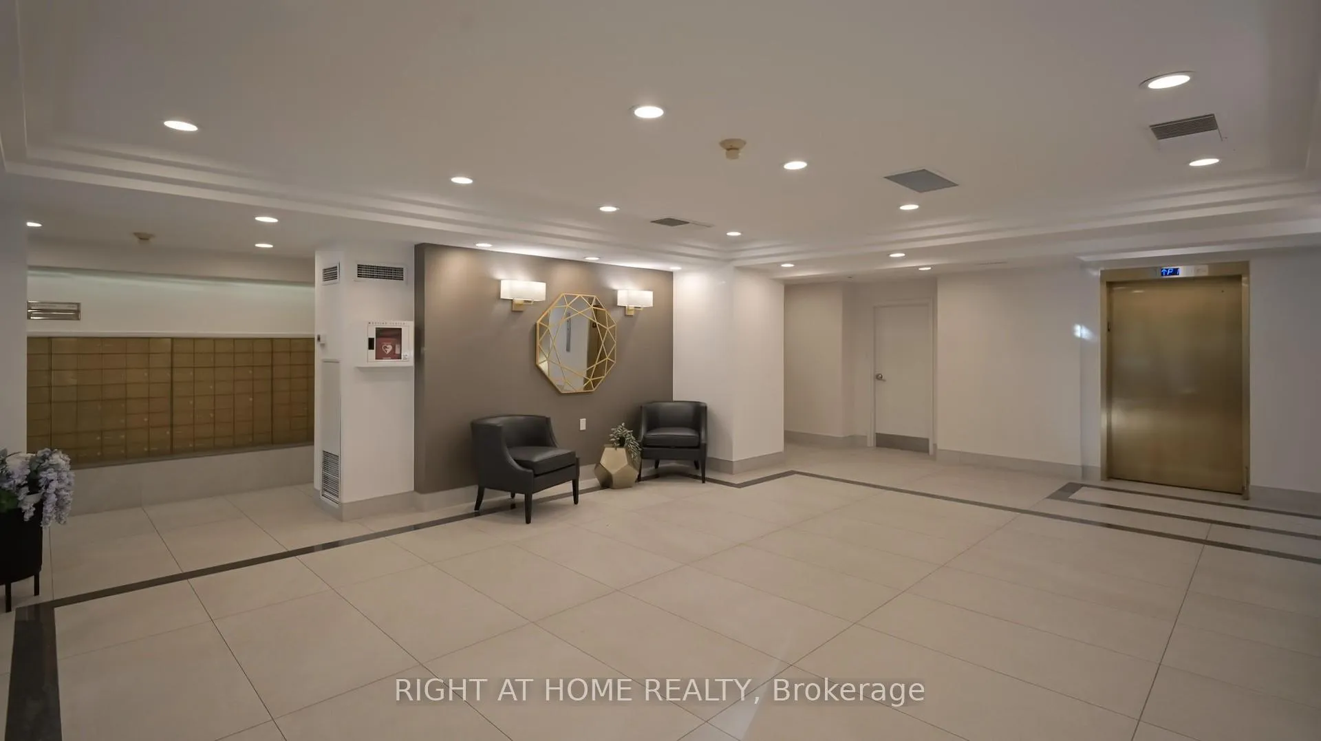 Photo 8 of Unit 2206, 22 Hanover Road, Brampton, Queen Street Corridor — HOMEH