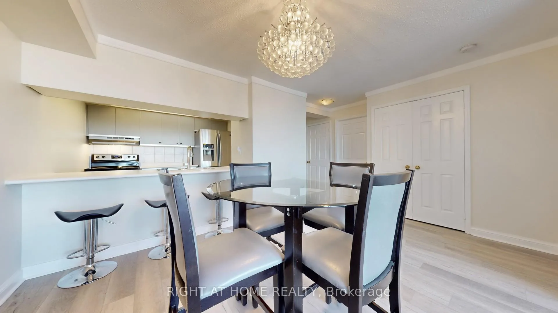 Photo 19 of Unit 2206, 22 Hanover Road, Brampton, Queen Street Corridor — HOMEH