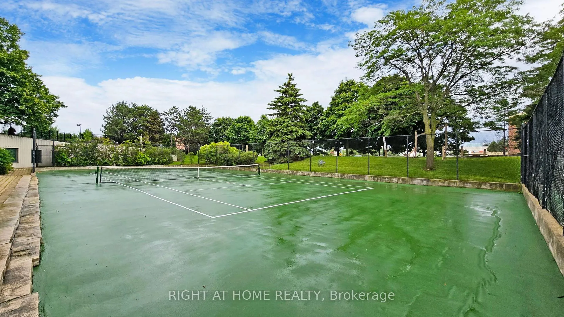 Photo 40 of Unit 2206, 22 Hanover Road, Brampton, Queen Street Corridor — HOMEH