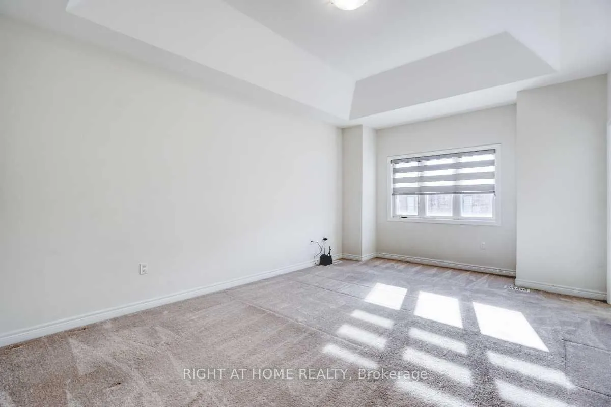 Photo 11 of 33 Auckland Drive, Whitby, Rural Whitby — HOMEH