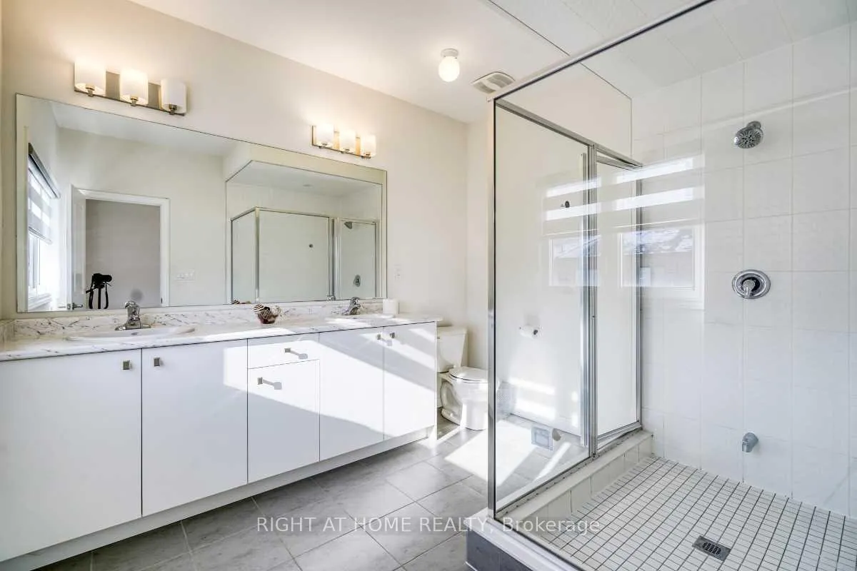 Photo 12 of 33 Auckland Drive, Whitby, Rural Whitby — HOMEH