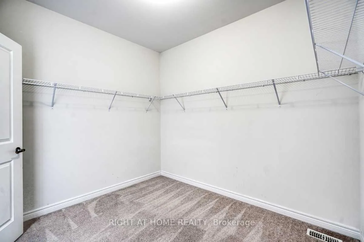 Photo 13 of 33 Auckland Drive, Whitby, Rural Whitby — HOMEH