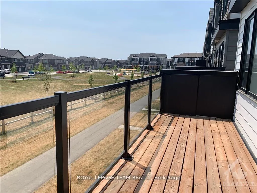 Photo 12 of 110 Kyanite Lane, Ottawa, Barrhaven - Heritage Park — HOMEH