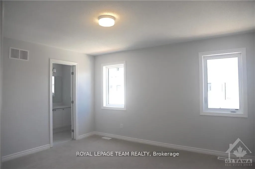 Photo 14 of 110 Kyanite Lane, Ottawa, Barrhaven - Heritage Park — HOMEH