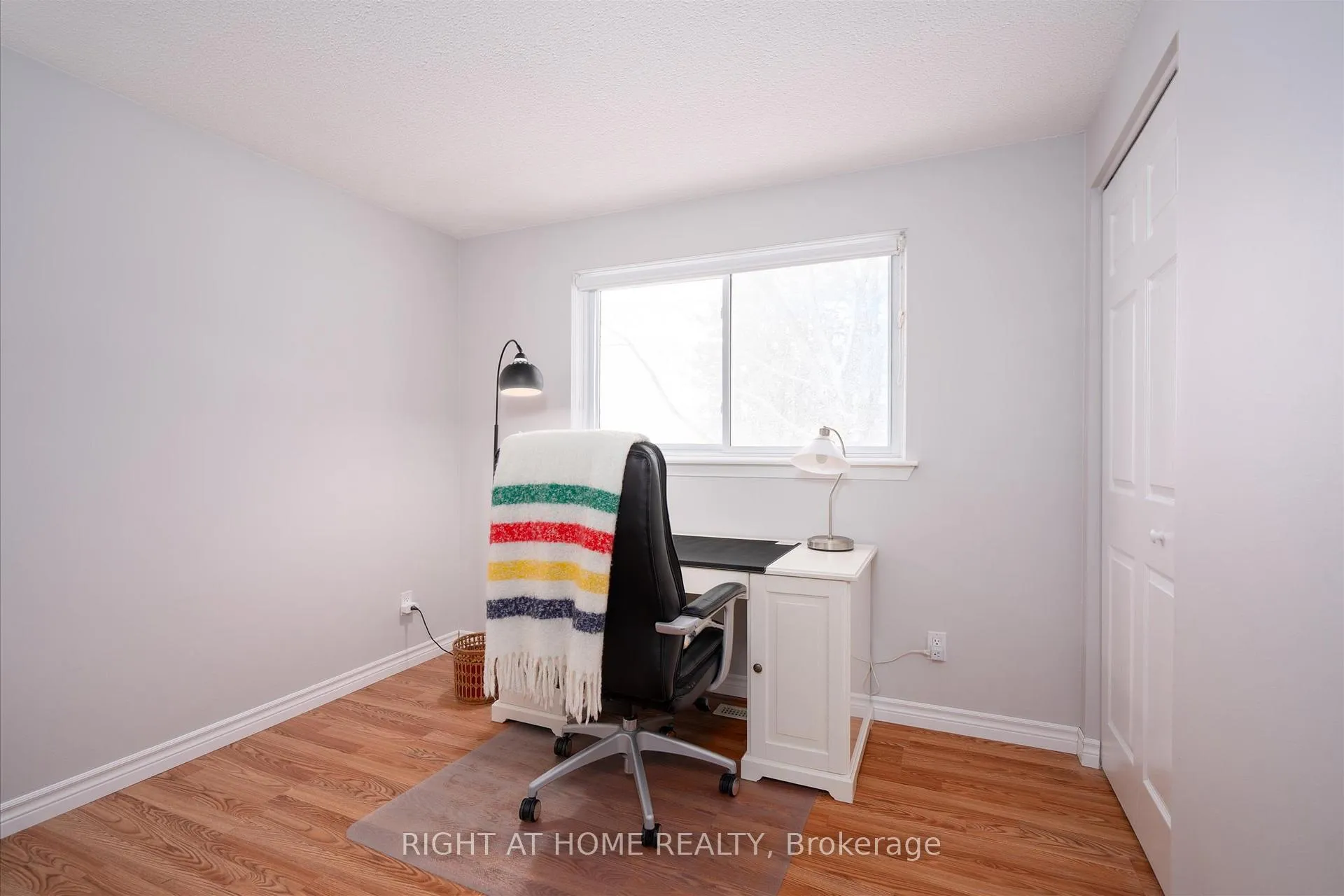 Photo 13 of 141 Glovers Road, Oshawa, Samac — HOMEH