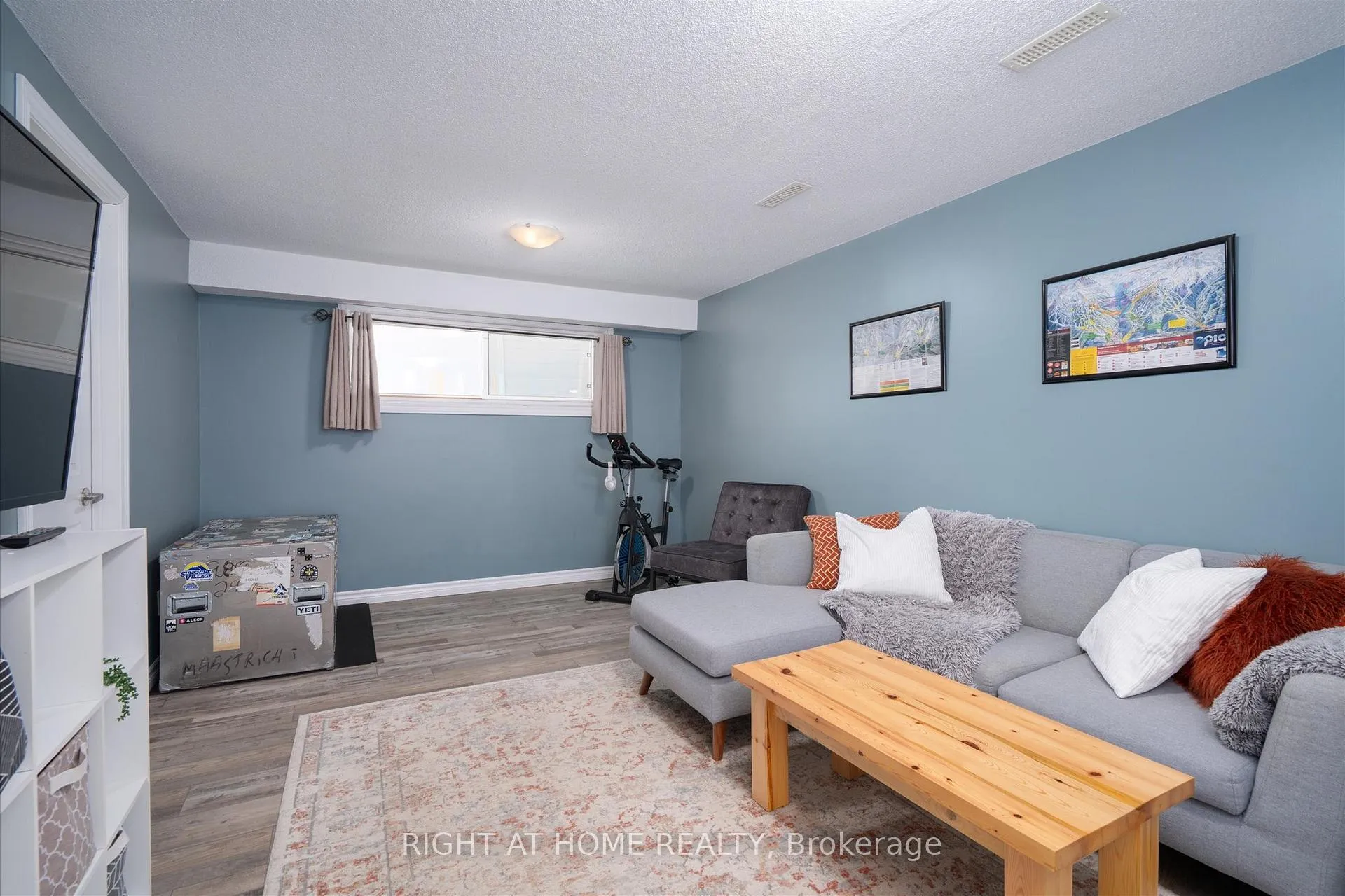 Photo 15 of 141 Glovers Road, Oshawa, Samac — HOMEH