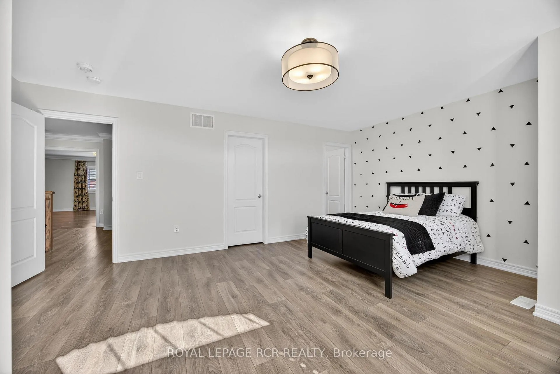 Photo 28 of 44 Cameron Street, Springwater, Centre Vespra — HOMEH