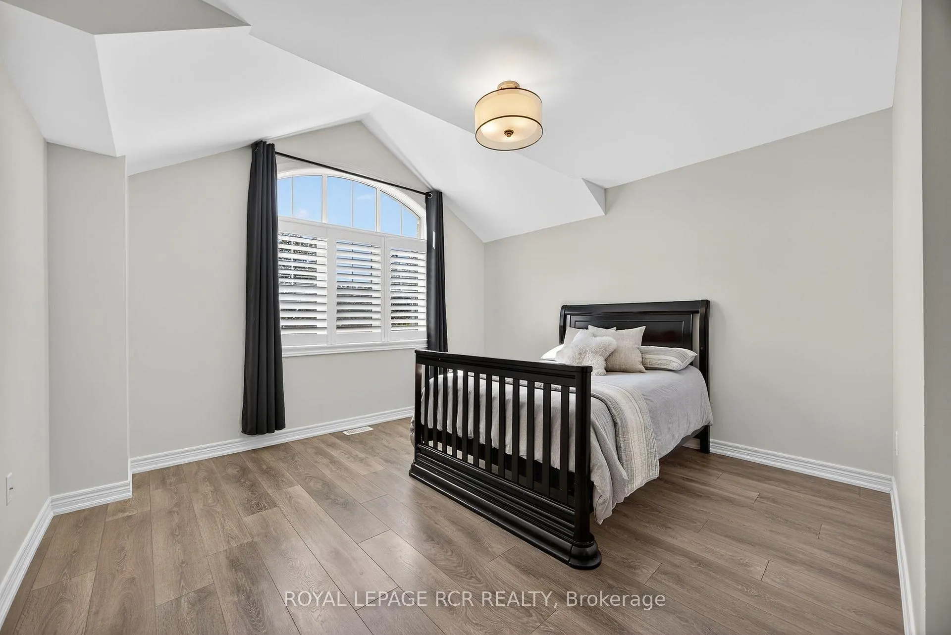 Photo 34 of 44 Cameron Street, Springwater, Centre Vespra — HOMEH