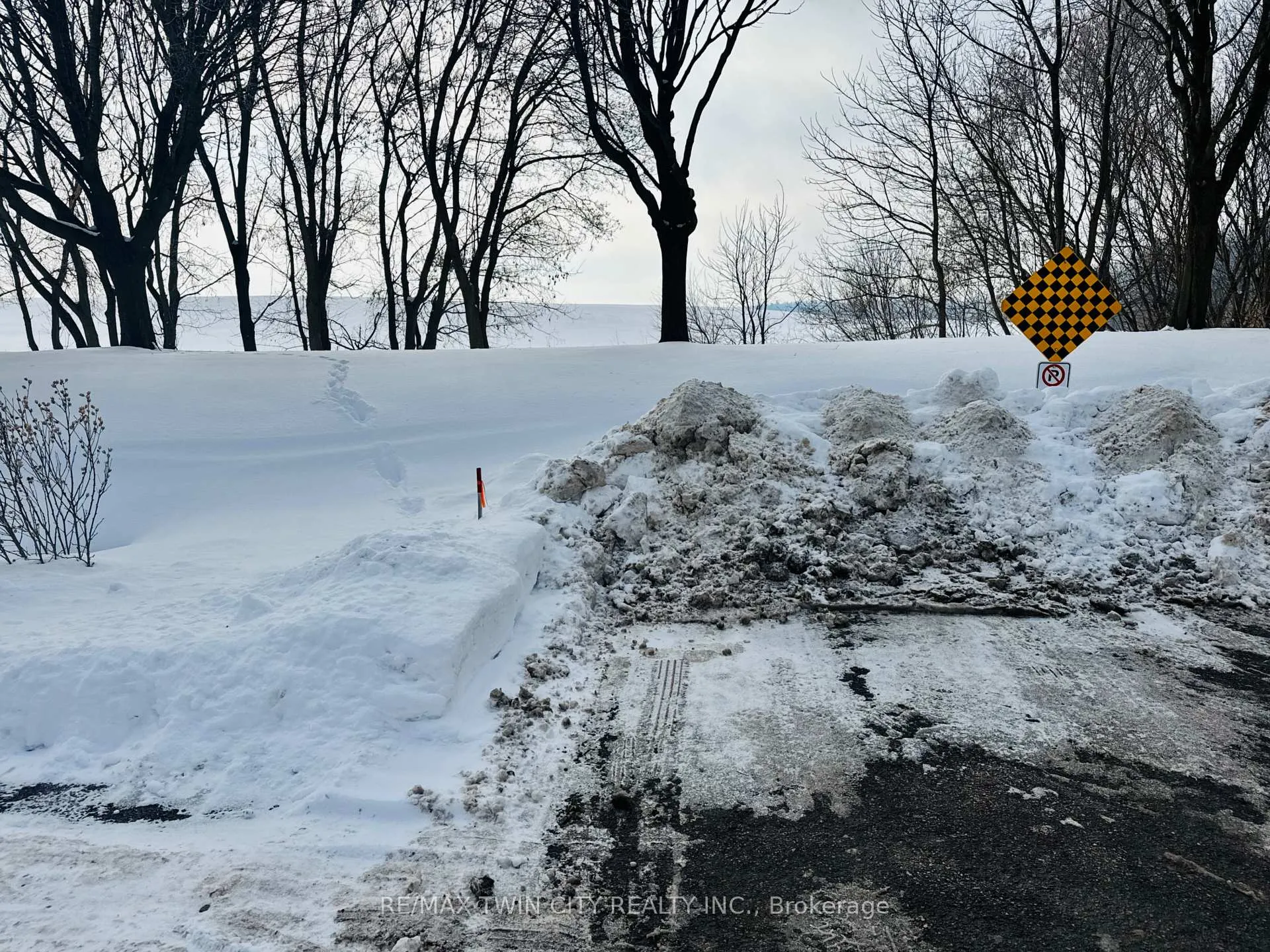 Photo 6 of 83 Elm Street, Norfolk, Simcoe — HOMEH