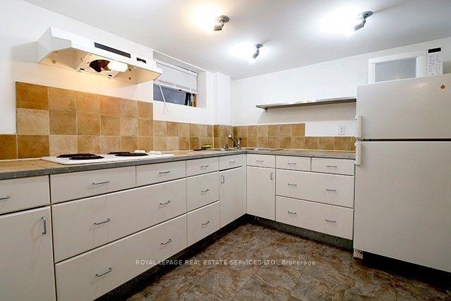 Photo 4 of 18 Highbourne Road, Toronto, Forest Hill South — HOMEH