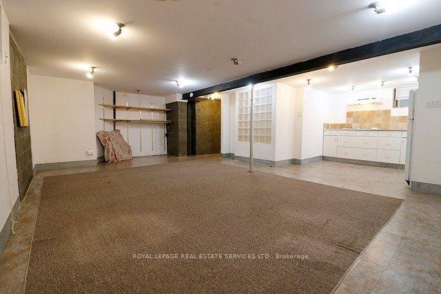 Photo 3 of 18 Highbourne Road, Toronto, Forest Hill South — HOMEH