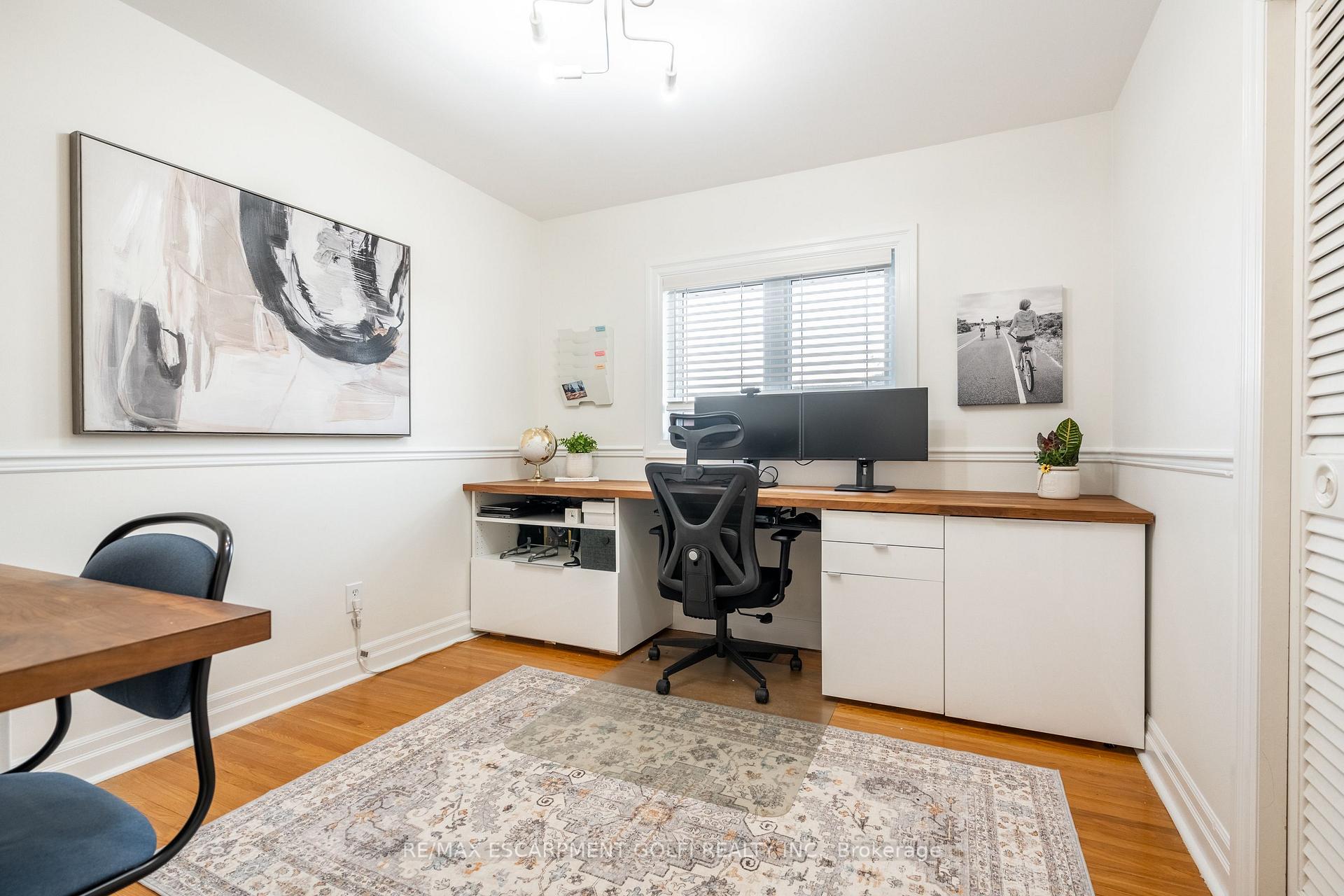 Photo 17 of 43 Bruce Park Drive, Hamilton, Centremount — HOMEH