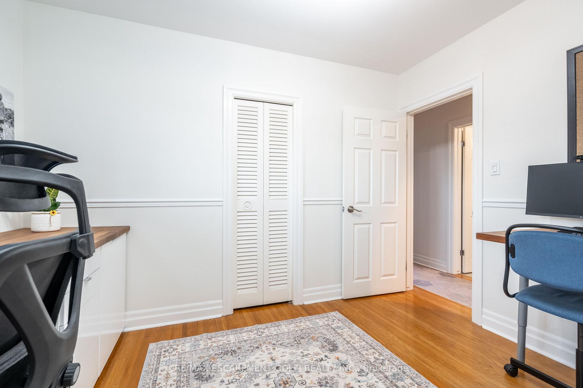 Photo 18 of 43 Bruce Park Drive, Hamilton, Centremount — HOMEH