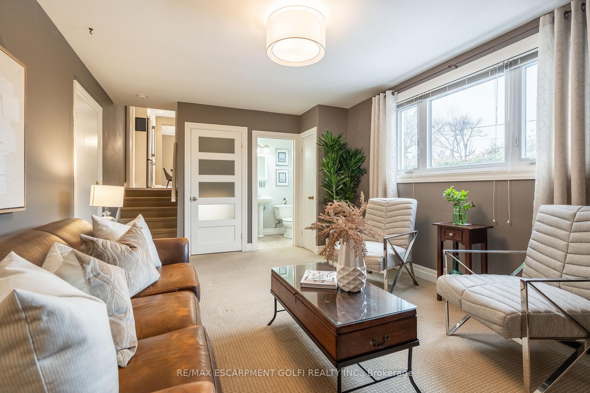 Photo 26 of 43 Bruce Park Drive, Hamilton, Centremount — HOMEH