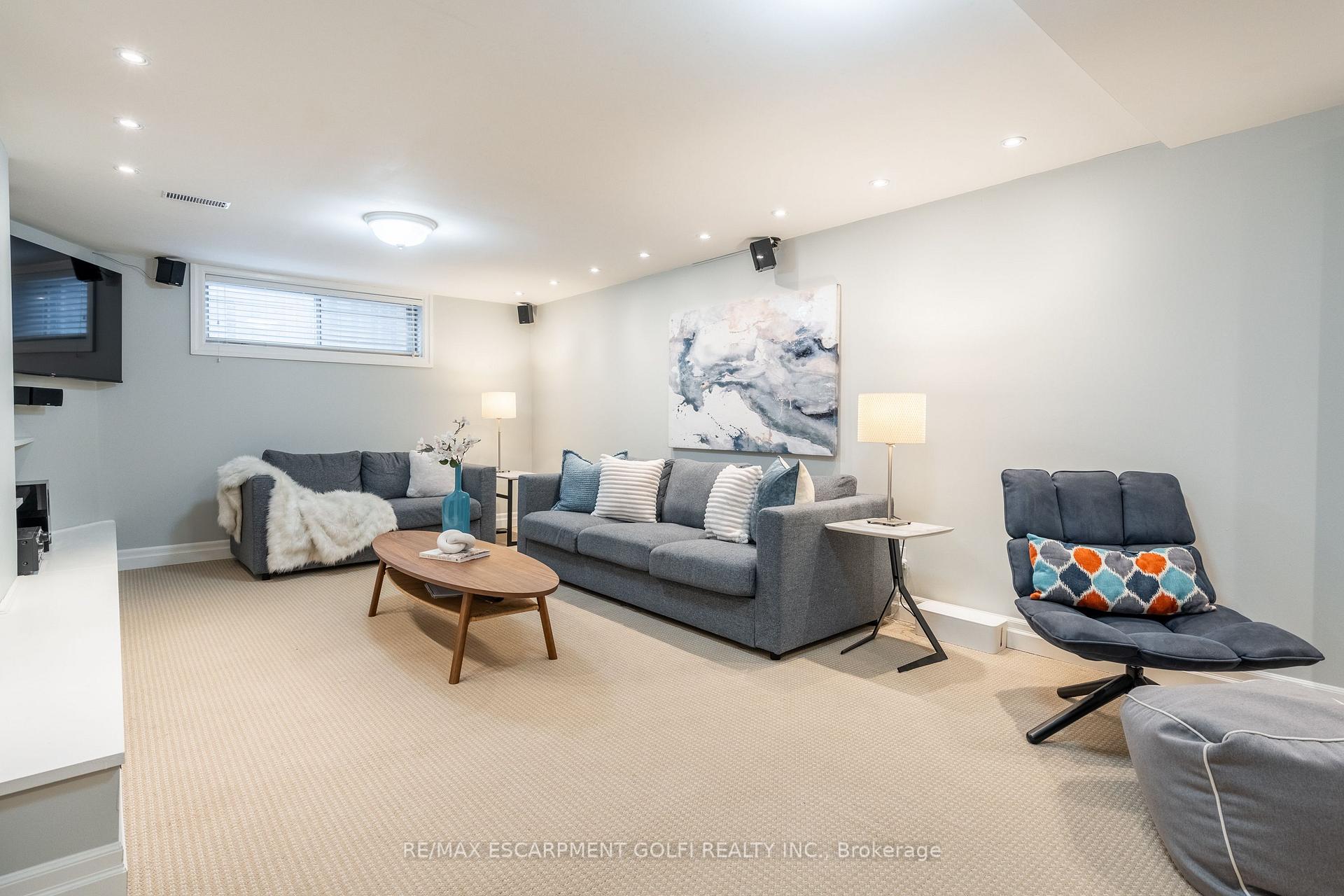 Photo 28 of 43 Bruce Park Drive, Hamilton, Centremount — HOMEH