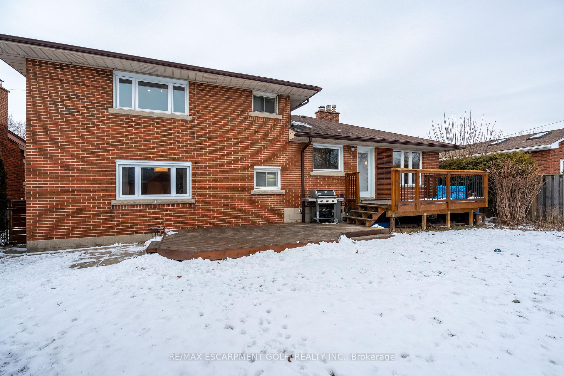 Photo 33 of 43 Bruce Park Drive, Hamilton, Centremount — HOMEH