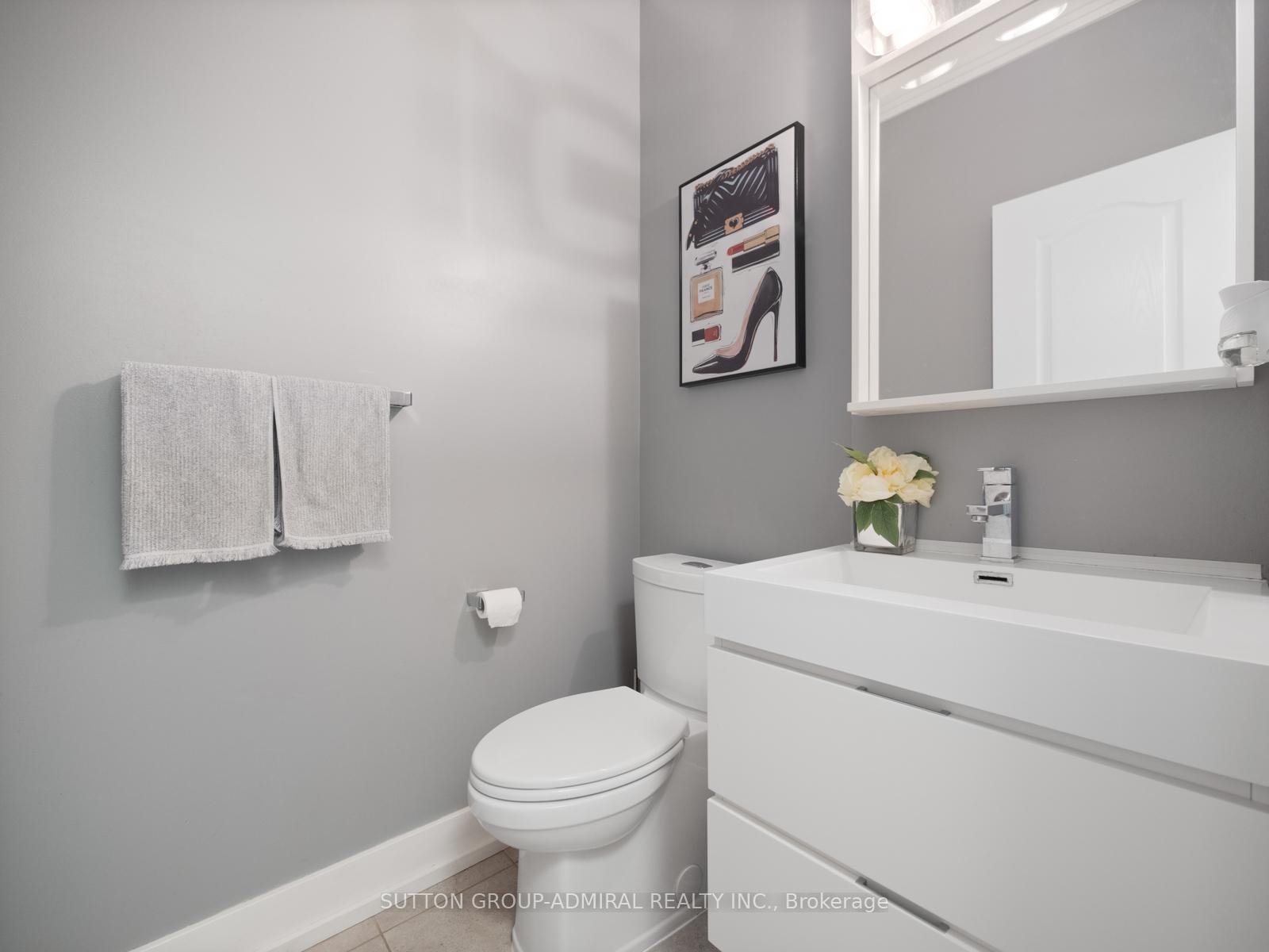Photo 9 of 341 Lauderdale Drive, Vaughan, Patterson — HOMEH