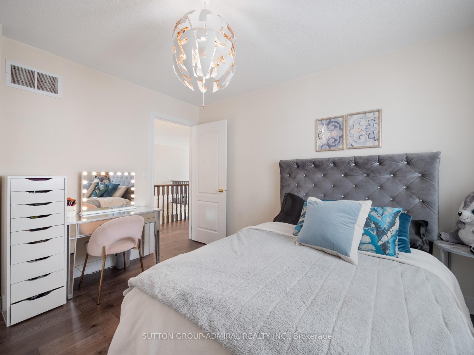 Photo 17 of 341 Lauderdale Drive, Vaughan, Patterson — HOMEH