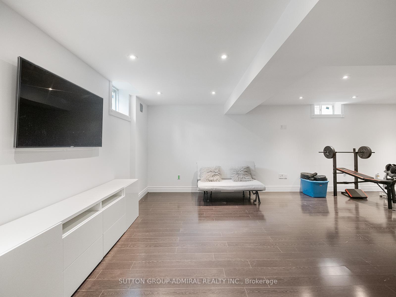 Photo 22 of 341 Lauderdale Drive, Vaughan, Patterson — HOMEH