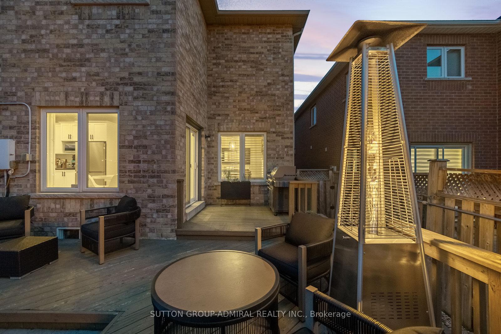 Photo 32 of 341 Lauderdale Drive, Vaughan, Patterson — HOMEH