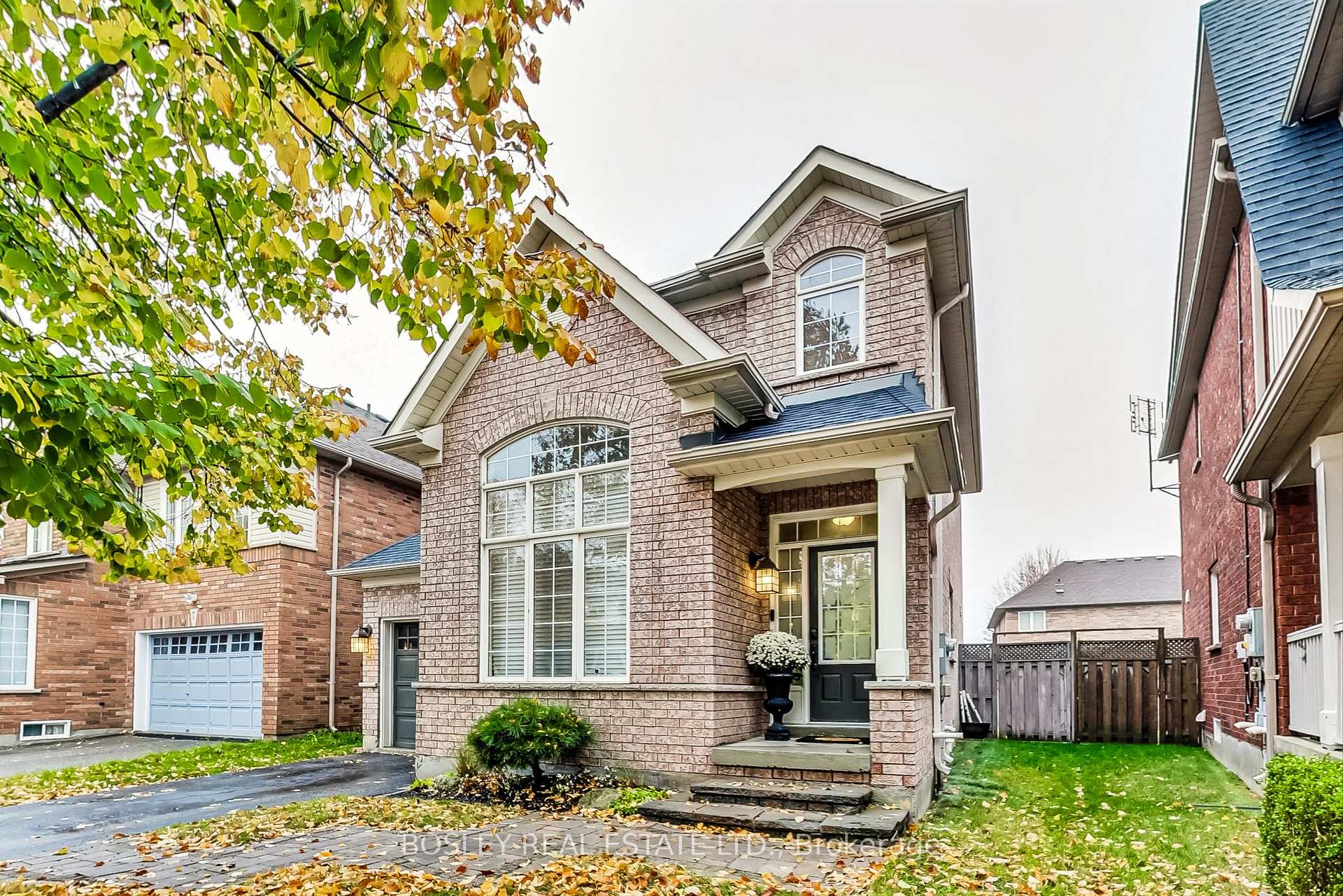 Photo 2 of 36 Pinecrest Street, Markham, Wismer — HOMEH
