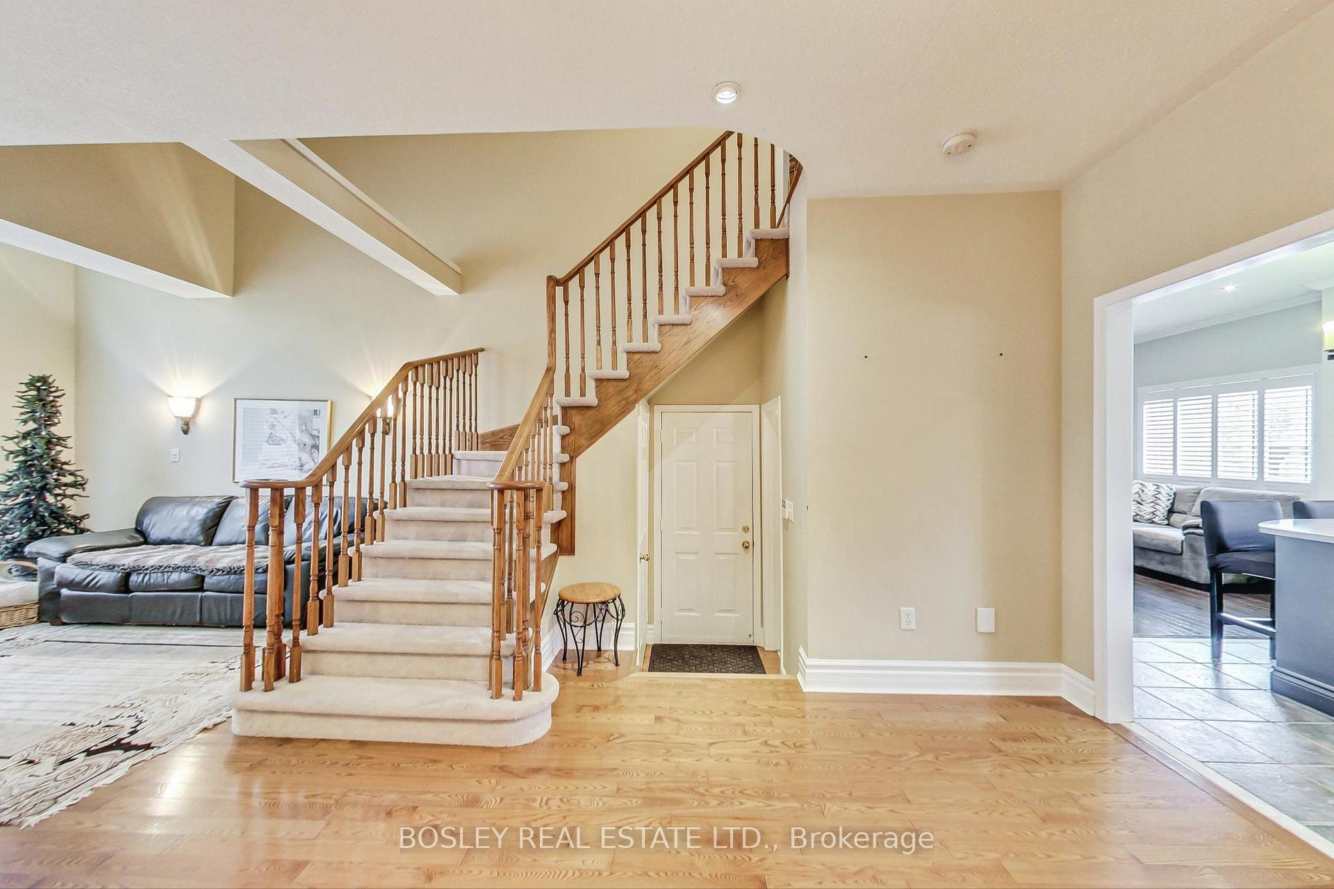 Photo 7 of 36 Pinecrest Street, Markham, Wismer — HOMEH