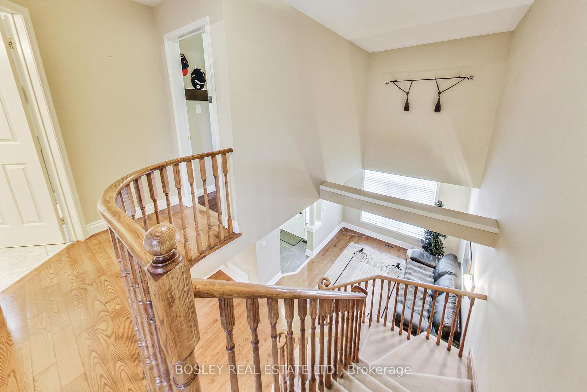 Photo 16 of 36 Pinecrest Street, Markham, Wismer — HOMEH