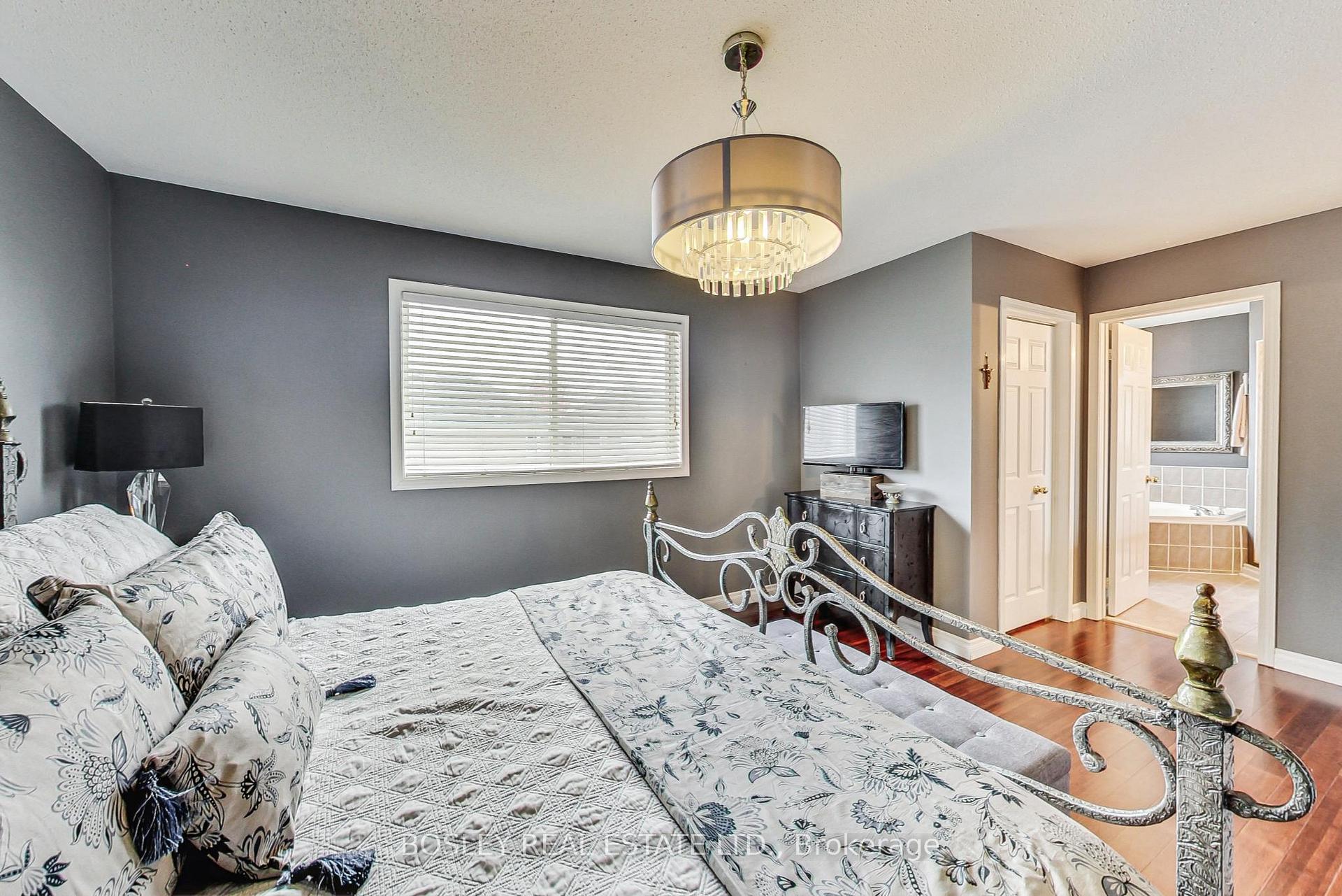 Photo 17 of 36 Pinecrest Street, Markham, Wismer — HOMEH