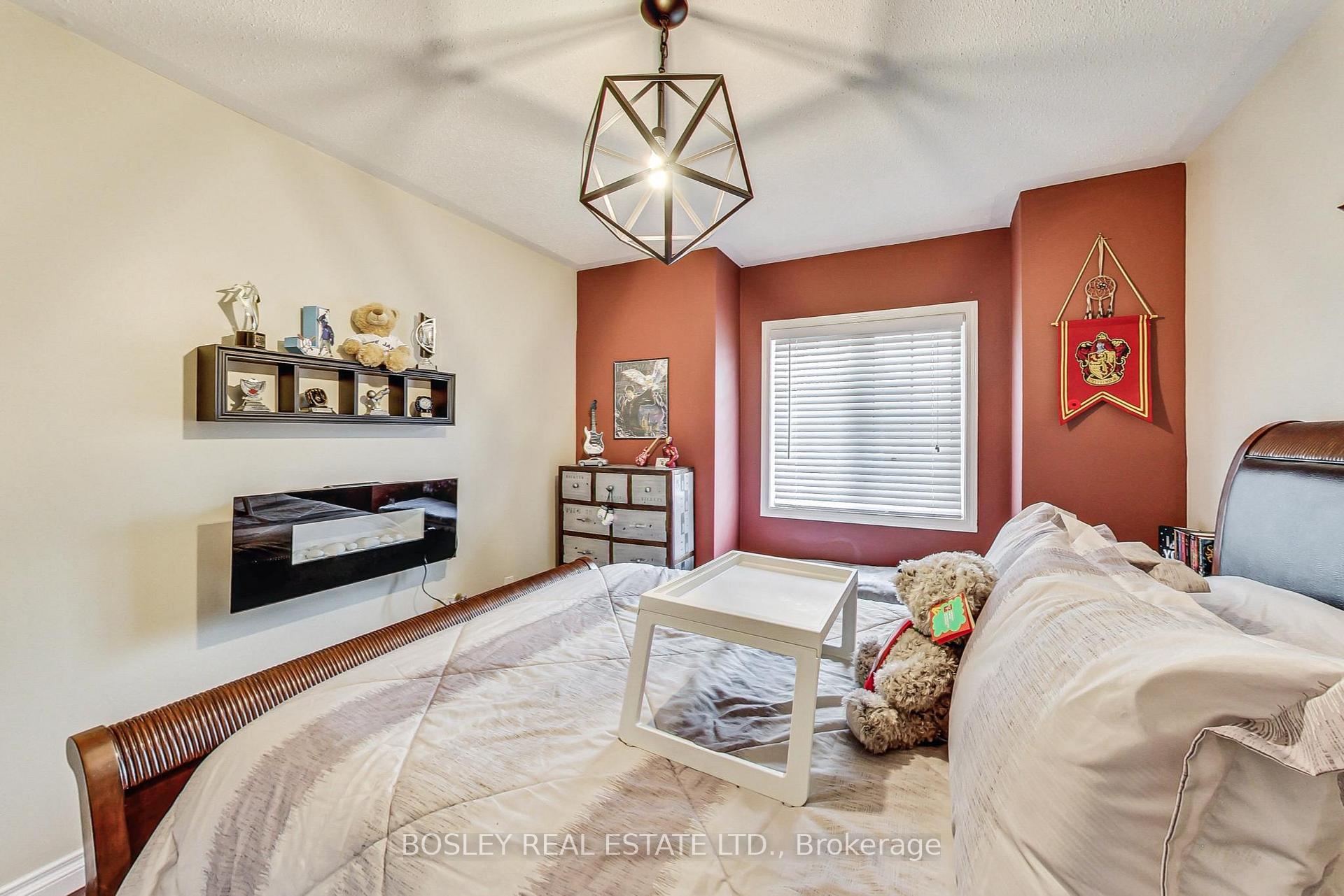 Photo 22 of 36 Pinecrest Street, Markham, Wismer — HOMEH