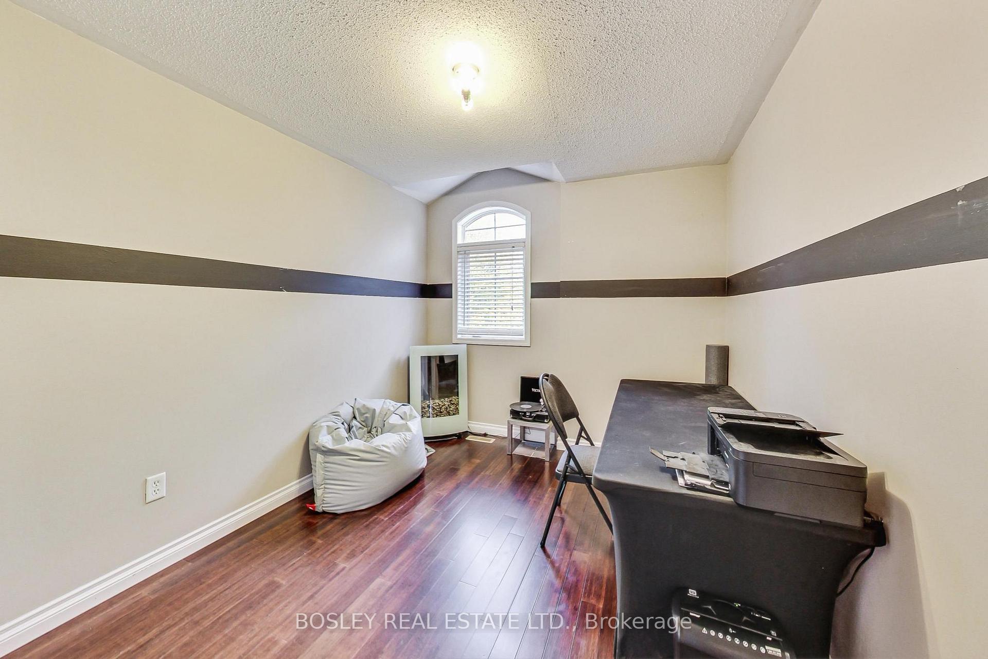 Photo 24 of 36 Pinecrest Street, Markham, Wismer — HOMEH