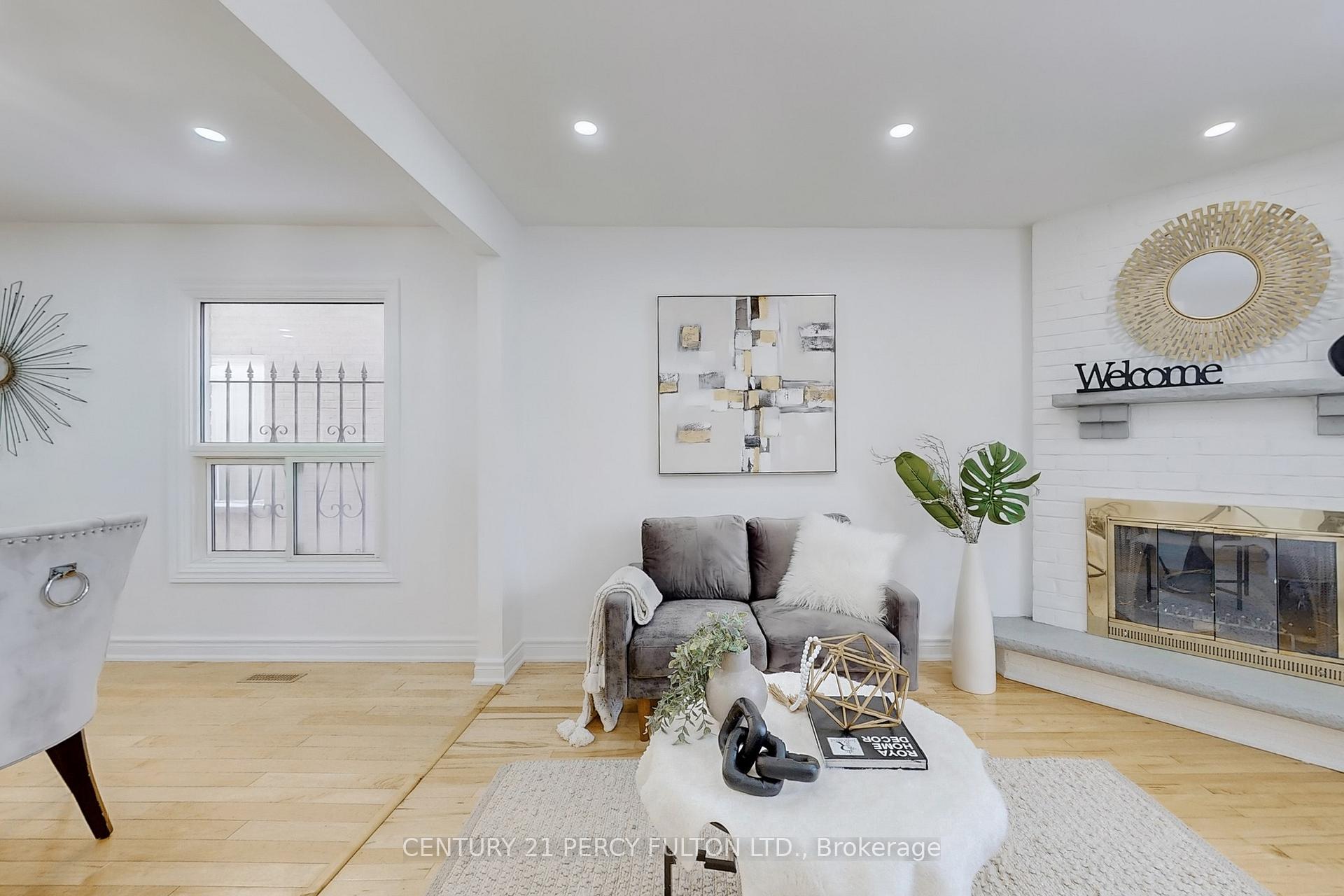 Photo 9 of 86 Northolt Crescent, Markham, Milliken Mills East — HOMEH
